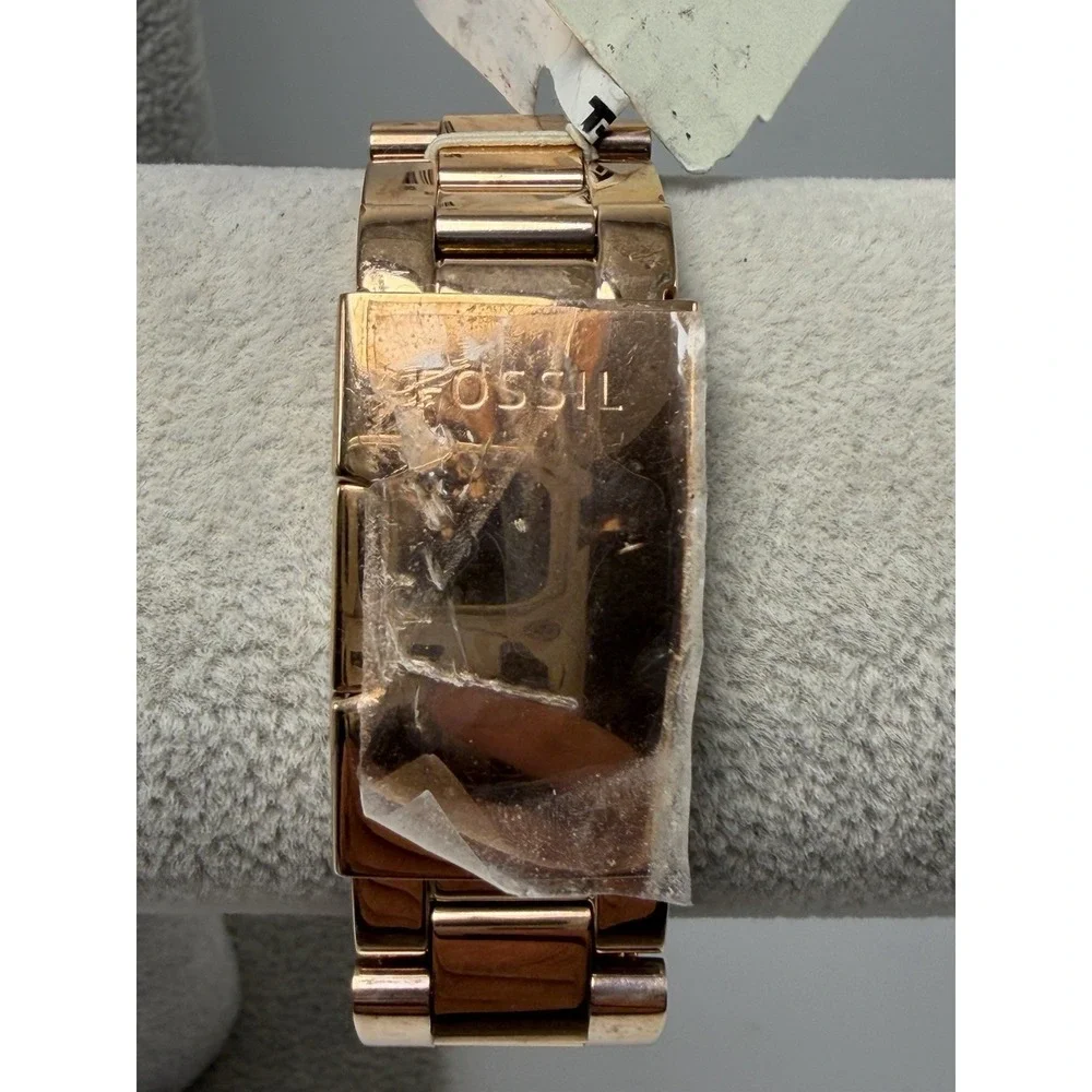 Fossil Cecile AM4604 New Battery Ladies Watch 40MM 7